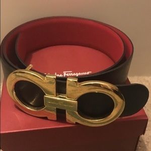 Used Reversible (Black/Red) Ferragamo Belt Size 30